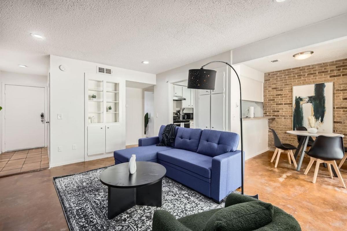 Your Comfy King Suite Getaway - Sleeps 4 - Pool, Prkg Austin Exterior photo