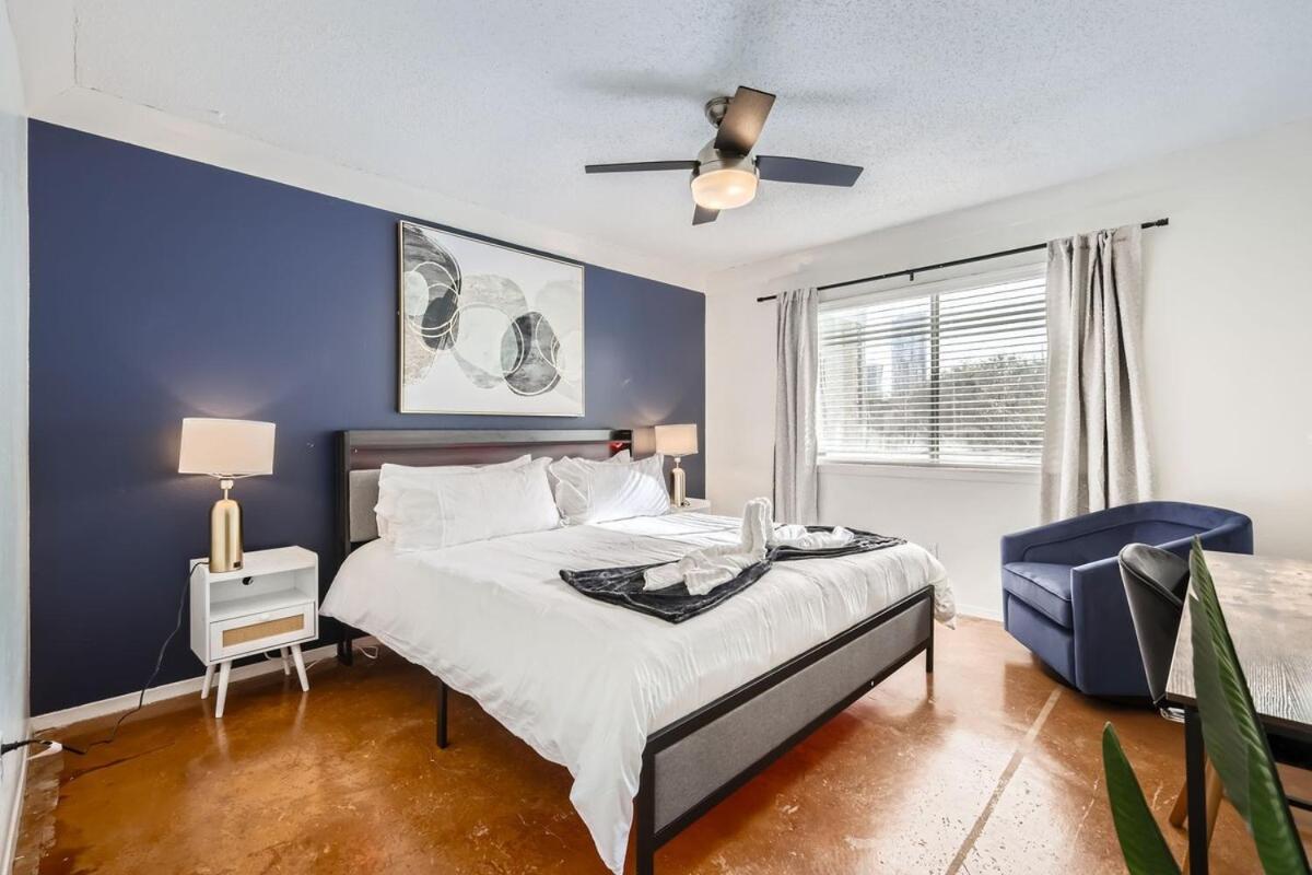 Your Comfy King Suite Getaway - Sleeps 4 - Pool, Prkg Austin Exterior photo